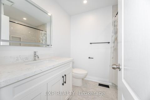 Photo 28 at 32 Arco Circle, Maple, Vaughan Photo 28 at 32 Arco Circle, Maple, Vaughan