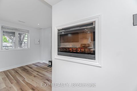 Photo 34 at 32 Arco Circle, Maple, Vaughan