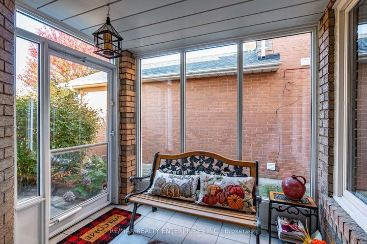 Photo 2 at 129 Valonia Drive, Brampton North, Brampton