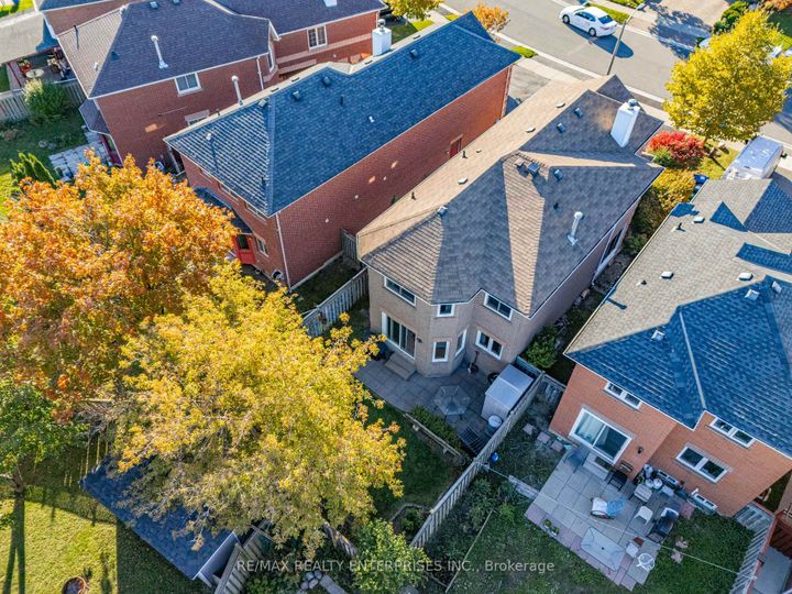 Photo 32 at 129 Valonia Drive, Brampton North, Brampton