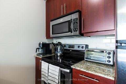 Photo 3 at 1508 - 88 Broadway Avenue, Mount Pleasant West, Toronto