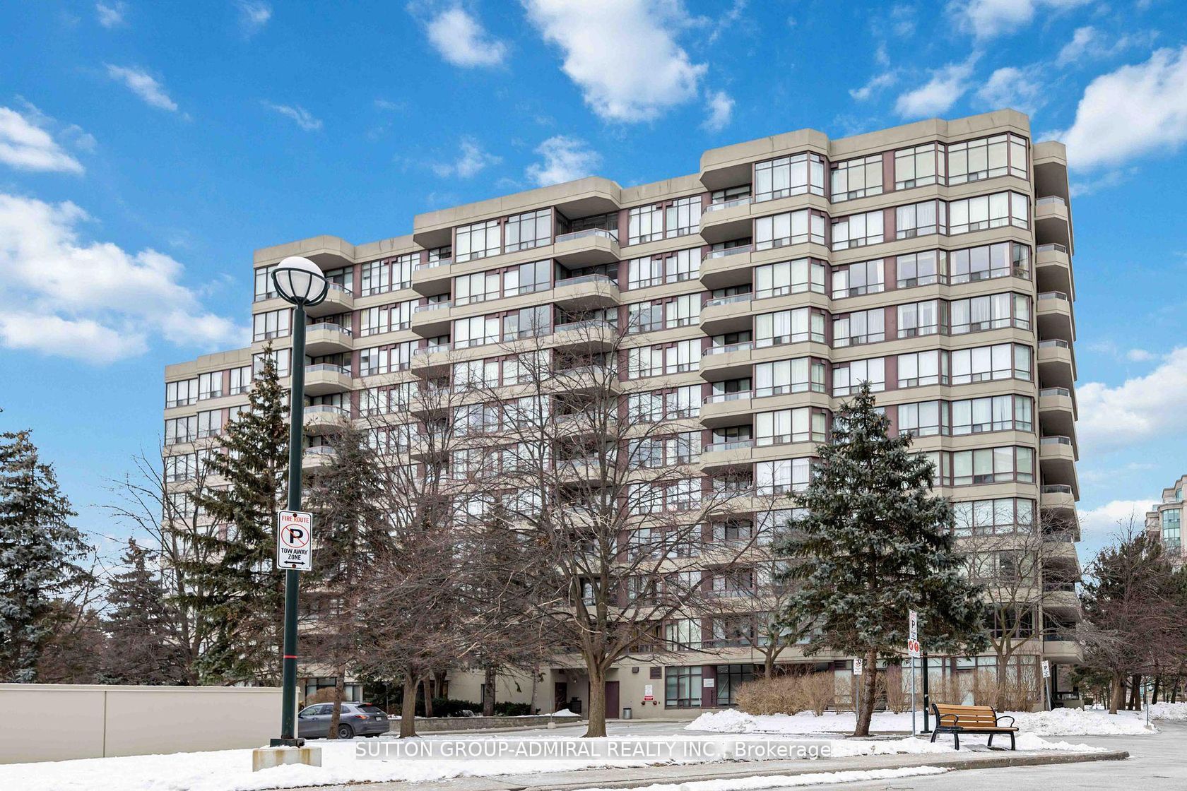 412 - 81 Townsgate Drive, Yorkhill, Vaughan 