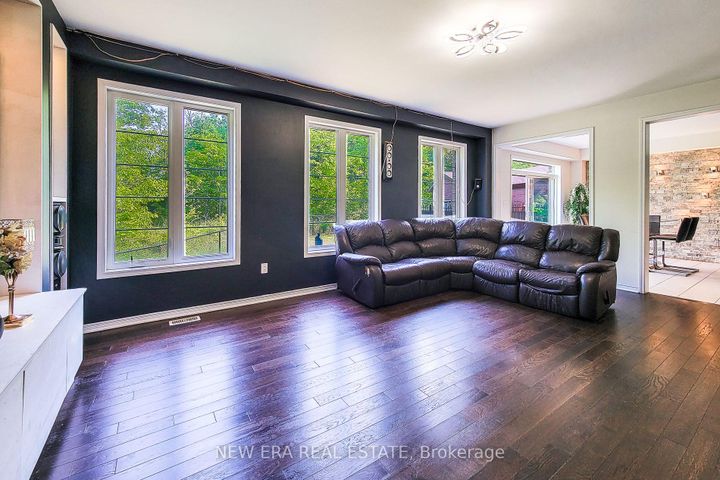 Photo 11 at 65 Cactus Crescent, Stoney Creek Mountain, Hamilton