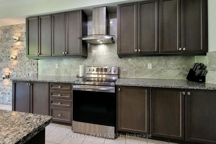 Photo 16 at 65 Cactus Crescent, Stoney Creek Mountain, Hamilton