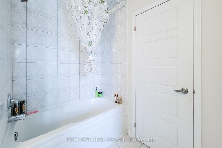 Photo 31 at 65 Cactus Crescent, Stoney Creek Mountain, Hamilton