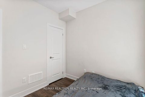 Photo 8 at 12 - 8 Sayers Lane, Oak Ridges, Richmond Hill