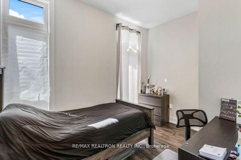 Photo 13 at 12 - 8 Sayers Lane, Oak Ridges, Richmond Hill