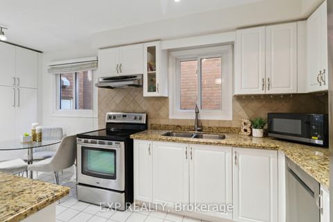 Photo 18 at 2239 Shipwright Road, GA Glen Abbey, Oakville