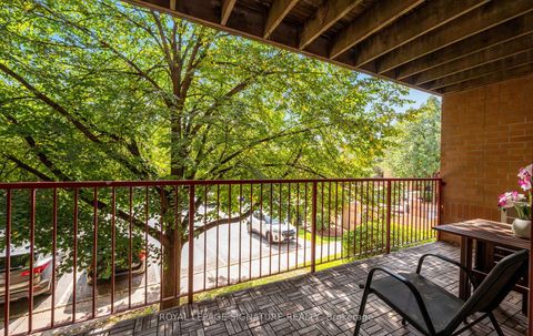 Photo 39 at 1021 - 1504 Pilgrims Way, GA Glen Abbey, Oakville