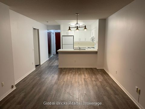 Photo 2 at 2009 - 750 Bay Street, Bay Street Corridor, Toronto
