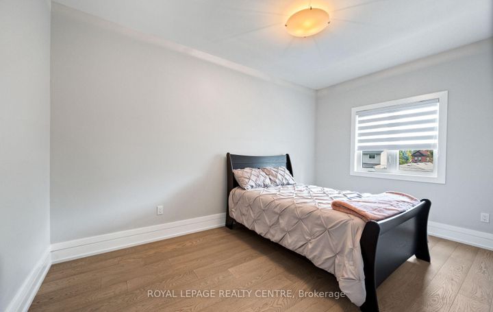 Photo 19 at 1071 Westmount Avenue, Lakeview, Mississauga