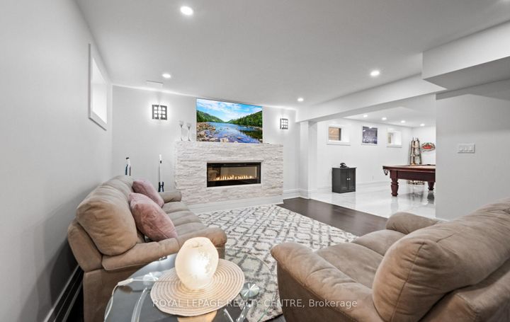 Photo 23 at 1071 Westmount Avenue, Lakeview, Mississauga