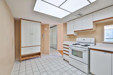 Photo 8 at 308 - 7420 Bathurst Street, Brownridge, Vaughan