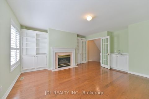 Photo 7 at Unit I - 3036 Bayview Avenue, Willowdale East, Toronto