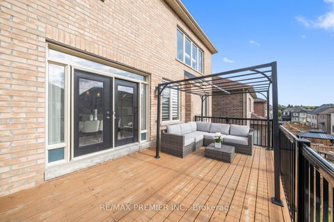 Photo 17 at 30 Bannockburn Drive, Vellore Village, Vaughan
