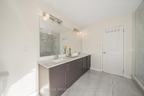 Photo 23 at 30 Bannockburn Drive, Vellore Village, Vaughan