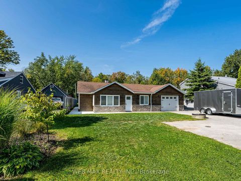 Photo 1 at 206 Parkview Drive, Gilford, Innisfil