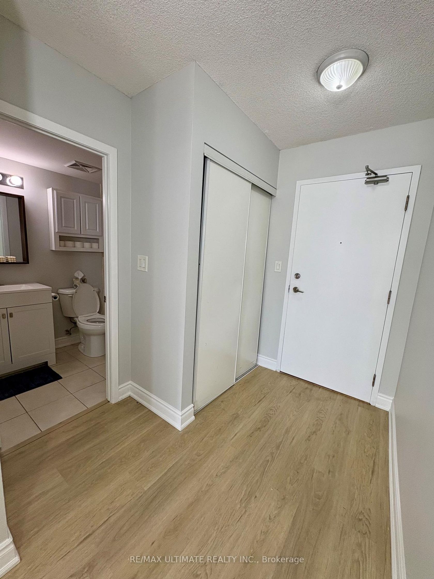 207 - 2464 Weston Road, Weston, Toronto 