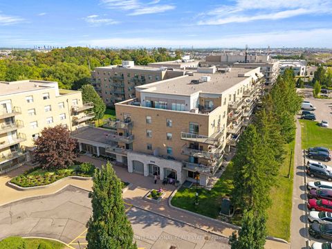 Photo 3 at 415 - 2502 Rutherford Road, Maple, Vaughan