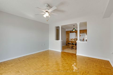 Photo 10 at 415 - 2502 Rutherford Road, Maple, Vaughan