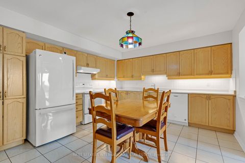 Photo 12 at 415 - 2502 Rutherford Road, Maple, Vaughan