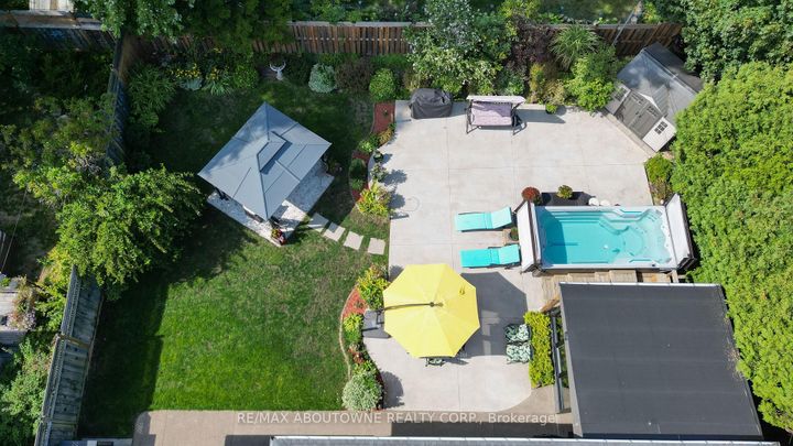 Photo 3 at 2105 Maplewood Drive, Brant, Burlington