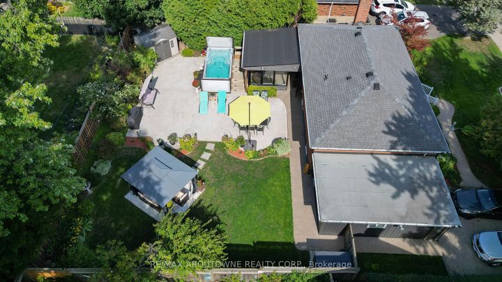 Photo 4 at 2105 Maplewood Drive, Brant, Burlington