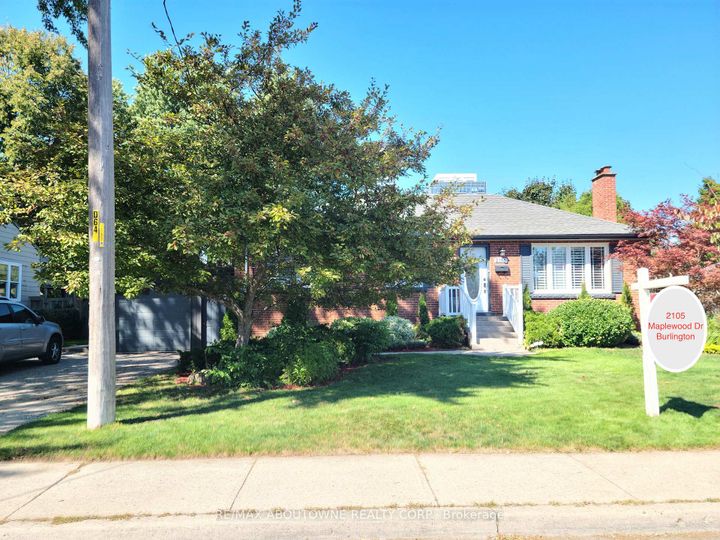 Photo 9 at 2105 Maplewood Drive, Brant, Burlington