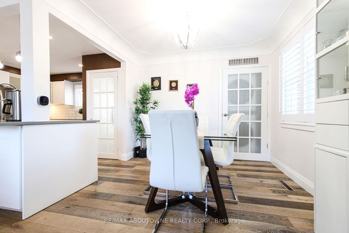 Photo 17 at 2105 Maplewood Drive, Brant, Burlington