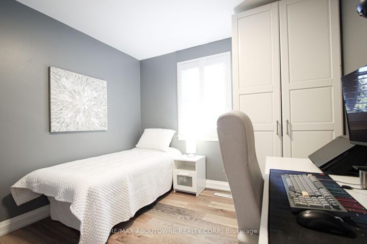 Photo 21 at 2105 Maplewood Drive, Brant, Burlington