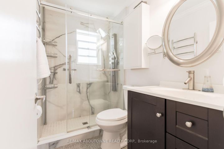 Photo 22 at 2105 Maplewood Drive, Brant, Burlington