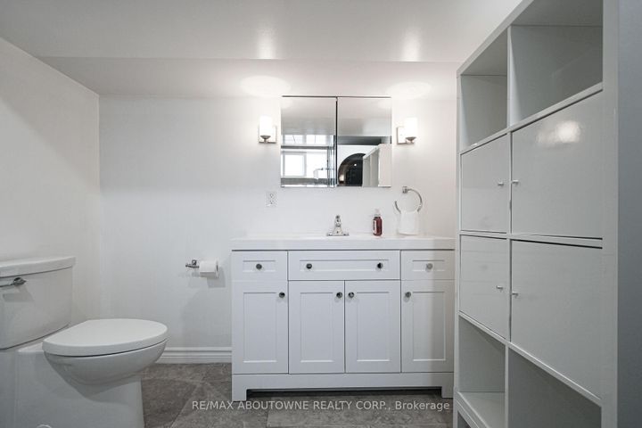 Photo 33 at 2105 Maplewood Drive, Brant, Burlington