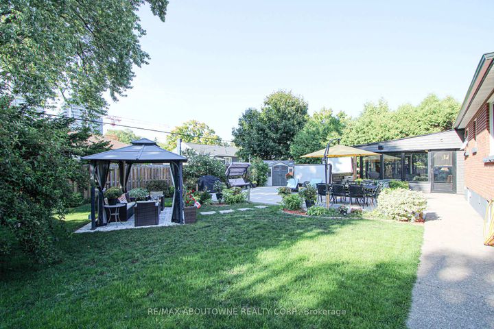 Photo 40 at 2105 Maplewood Drive, Brant, Burlington