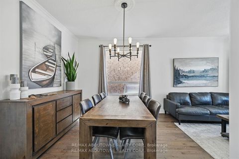 Photo 6 at 2536 Bracken Drive, WM Westmount, Oakville