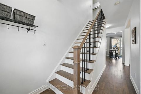 Photo 19 at 2536 Bracken Drive, WM Westmount, Oakville