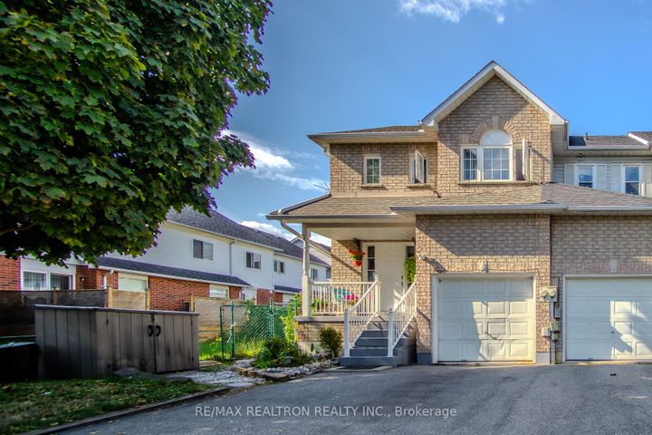 Photo 1 at 214 Graburn Ave Avenue, Central, Oshawa