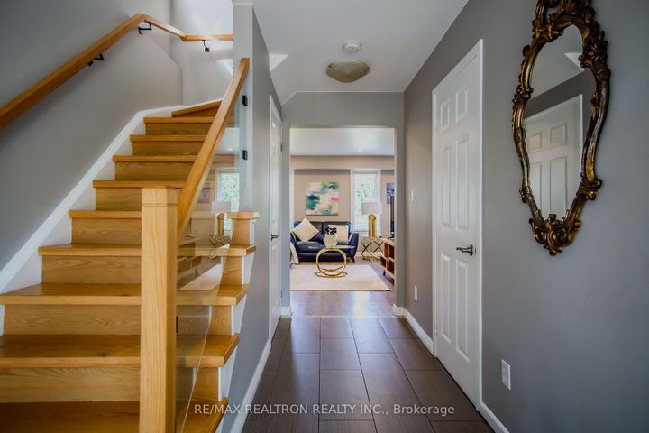 Photo 10 at 214 Graburn Ave Avenue, Central, Oshawa