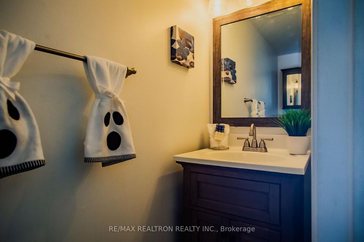 Photo 25 at 214 Graburn Ave Avenue, Central, Oshawa