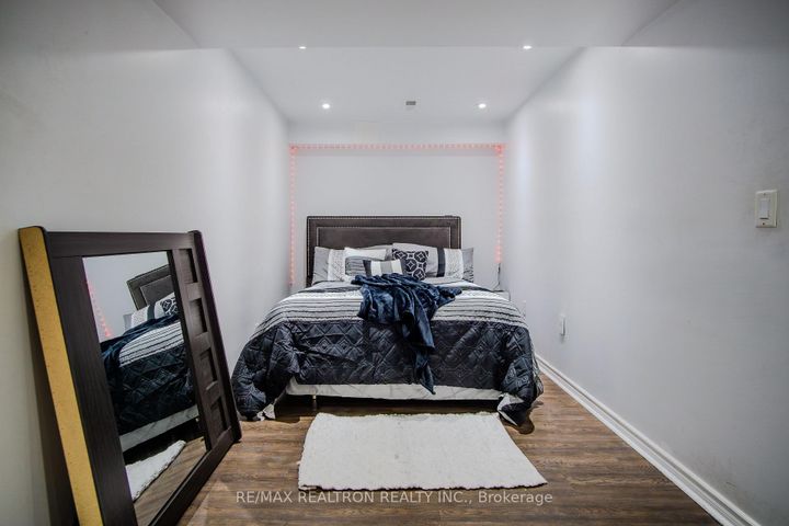 Photo 43 at 214 Graburn Ave Avenue, Central, Oshawa