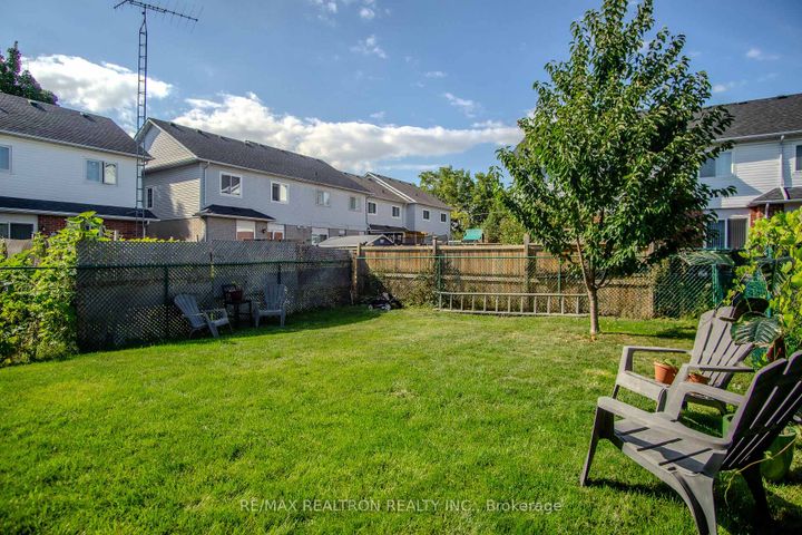 Photo 46 at 214 Graburn Ave Avenue, Central, Oshawa