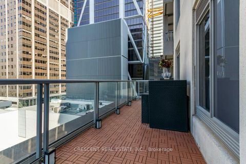 Photo 9 at 701 - 35 Balmuto Street, Bay Street Corridor, Toronto