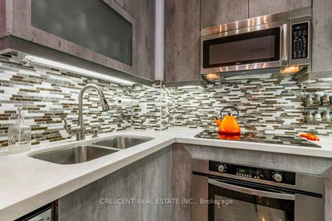 Photo 15 at 701 - 35 Balmuto Street, Bay Street Corridor, Toronto Photo 15 at 701 - 35 Balmuto Street, Bay Street Corridor, Toronto