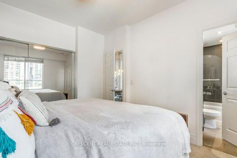 Photo 22 at 701 - 35 Balmuto Street, Bay Street Corridor, Toronto Photo 22 at 701 - 35 Balmuto Street, Bay Street Corridor, Toronto