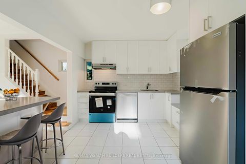 Photo 5 at 4 GREENLAW Avenue, Davenport, Toronto