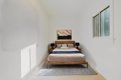 Photo 9 at 4 GREENLAW Avenue, Davenport, Toronto