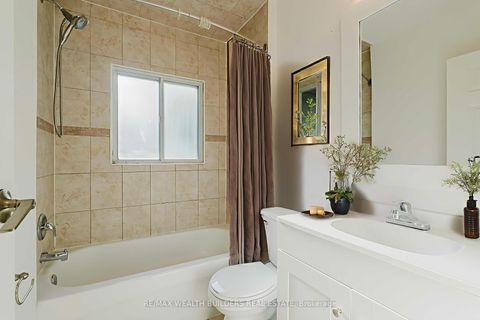 Photo 10 at 4 GREENLAW Avenue, Davenport, Toronto