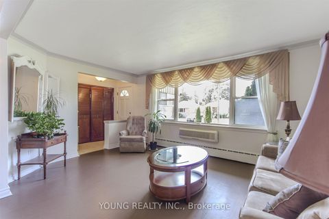 Photo 7 at 35 Porter Crescent, Dorset Park, Toronto