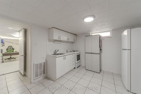 Photo 29 at 35 Porter Crescent, Dorset Park, Toronto
