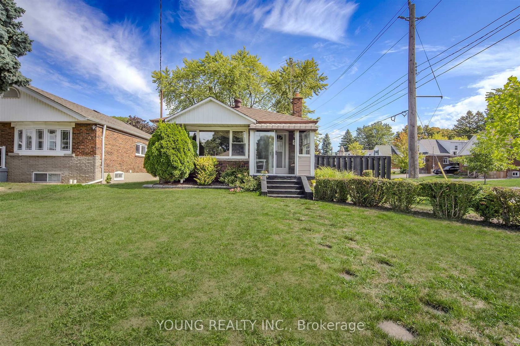35 Porter Crescent, Dorset Park, Toronto 