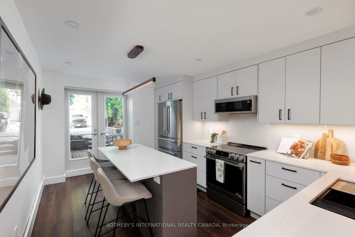 Photo 12 at 234 Waverley Road, The Beaches, Toronto